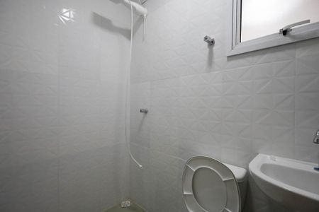 Banheiro  de apartamento para alugar com 1 quarto, 35m² em Jardim Japao, São Paulo