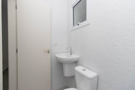 Banheiro de apartamento para alugar com 1 quarto, 37m² em Jardim Japao, São Paulo