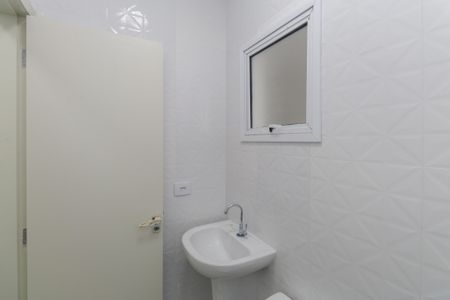 Banheiro de apartamento para alugar com 1 quarto, 35m² em Jardim Japao, São Paulo