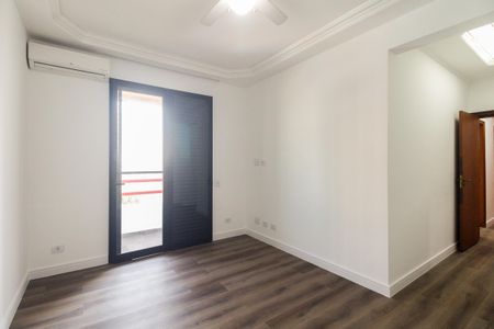 Apartamento para alugar com 244m², 4 quartos e 3 vagas Apartamento para alugar com 244m², 4 quartos e 3 vagasSuíte 3