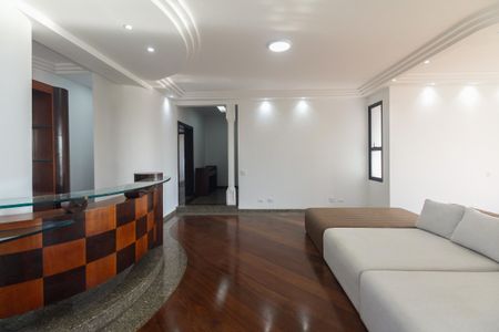 Apartamento para alugar com 244m², 4 quartos e 3 vagas Apartamento para alugar com 244m², 4 quartos e 3 vagasSala