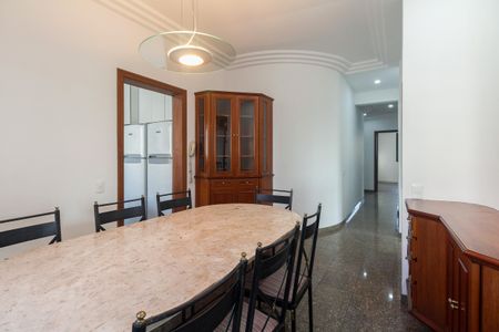 Apartamento para alugar com 244m², 4 quartos e 3 vagas Apartamento para alugar com 244m², 4 quartos e 3 vagasSala de Jantar