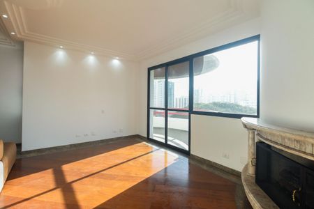 Apartamento para alugar com 244m², 4 quartos e 3 vagas Apartamento para alugar com 244m², 4 quartos e 3 vagasSala
