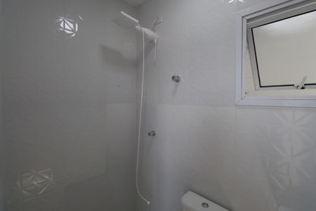 Banheiro  de apartamento para alugar com 2 quartos, 35m² em Jardim Japao, São Paulo