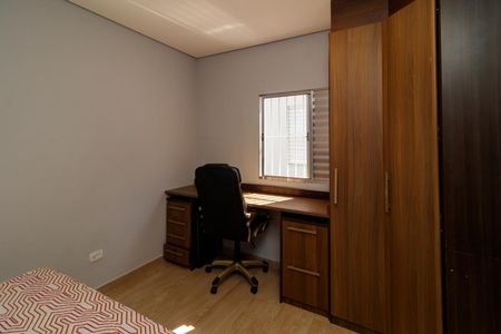 Casa para alugar com 186m², 3 quartos e 3 vagas Casa para alugar com 186m², 3 quartos e 3 vagasQuarto