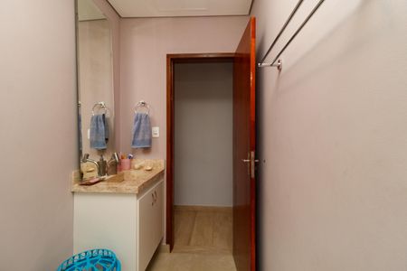 Casa para alugar com 186m², 3 quartos e 3 vagas Casa para alugar com 186m², 3 quartos e 3 vagasBanheiro