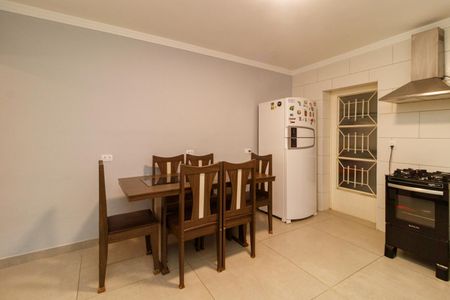 Casa para alugar com 186m², 3 quartos e 3 vagas Casa para alugar com 186m², 3 quartos e 3 vagasCozinha