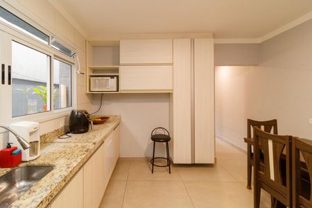 Casa para alugar com 186m², 3 quartos e 3 vagas Casa para alugar com 186m², 3 quartos e 3 vagasCozinha