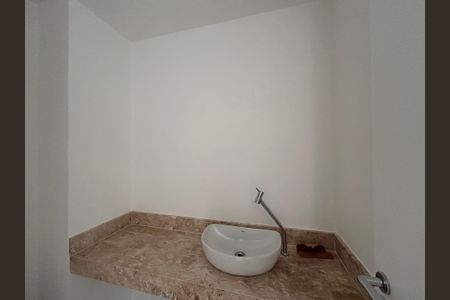 Apartamento à venda com 82m², 2 quartos e 1 vagaLavabo