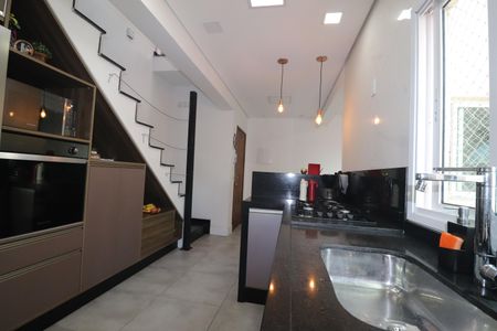 Apartamento à venda com 157m², 2 quartos e 3 vagasCozinha