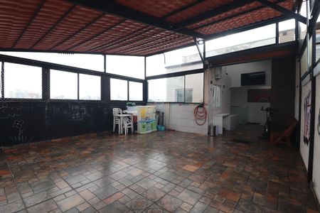 Apartamento à venda com 157m², 2 quartos e 3 vagasCobertura