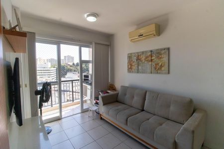 Sala de apartamento à venda com 2 quartos, 56m² em Centro, Niterói