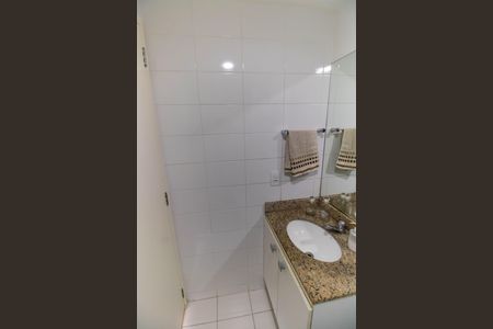 Apartamento à venda com 56m², 2 quartos e 1 vagaBanheiro Social