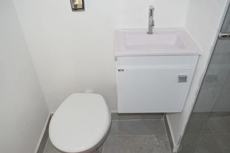 Apartamento à venda com 98m², 2 quartos e sem vagaBanheiro de Serviço