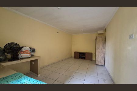 Casa à venda com 250m², 3 quartos e 2 vagas Casa à venda com 250m², 3 quartos e 2 vagasSala 2