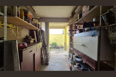 Casa à venda com 250m², 3 quartos e 2 vagas Casa à venda com 250m², 3 quartos e 2 vagasÁrea externa