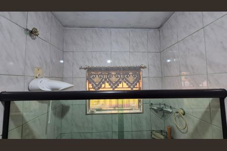 Casa à venda com 250m², 3 quartos e 2 vagas Casa à venda com 250m², 3 quartos e 2 vagasBanheiro Social