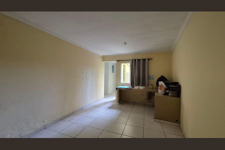 Casa à venda com 250m², 3 quartos e 2 vagas Casa à venda com 250m², 3 quartos e 2 vagasSala 2