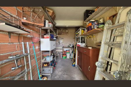 Casa à venda com 250m², 3 quartos e 2 vagas Casa à venda com 250m², 3 quartos e 2 vagasÁrea externa