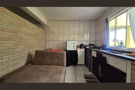Casa à venda com 250m², 3 quartos e 2 vagas Casa à venda com 250m², 3 quartos e 2 vagasCozinha 2