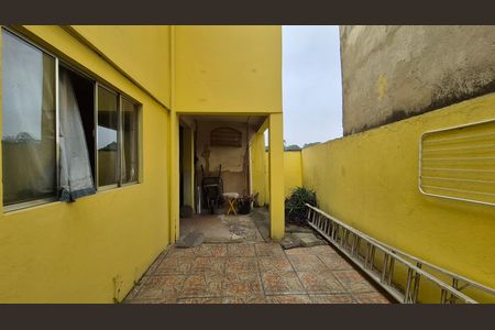 Casa à venda com 250m², 3 quartos e 2 vagas Casa à venda com 250m², 3 quartos e 2 vagasÁrea externa