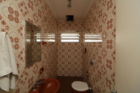 Casa para alugar com 400m², 3 quartos e 4 vagasBanheiro