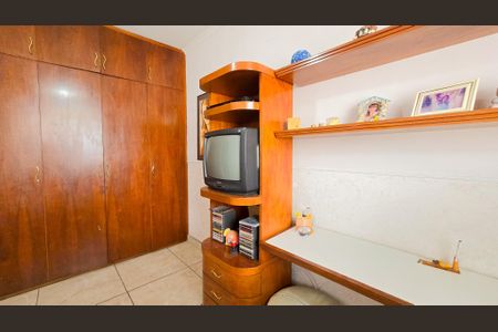 Casa à venda com 200m², 3 quartos e 2 vagasQuarto 2