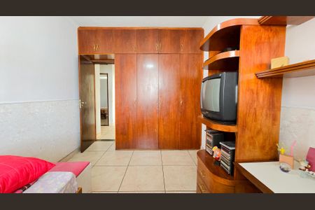 Casa à venda com 200m², 3 quartos e 2 vagasQuarto 2