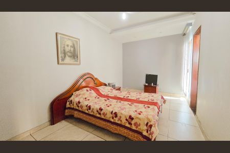 Casa à venda com 200m², 3 quartos e 2 vagasQuarto 1