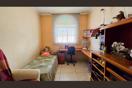 Casa à venda com 200m², 3 quartos e 2 vagasQuarto 3