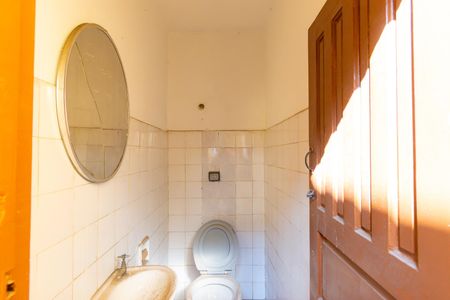 Casa para alugar com 400m², 3 quartos e 5 vagasQuintal - Banheiro 