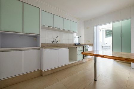Apartamento para alugar com 132m², 3 quartos e 2 vagasCozinha