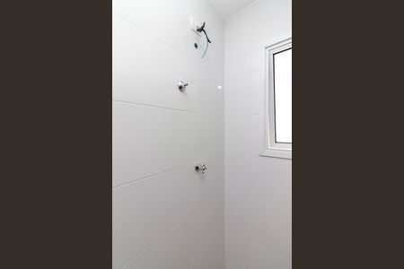 Casa à venda com 80m², 2 quartos e 2 vagasBanheiro