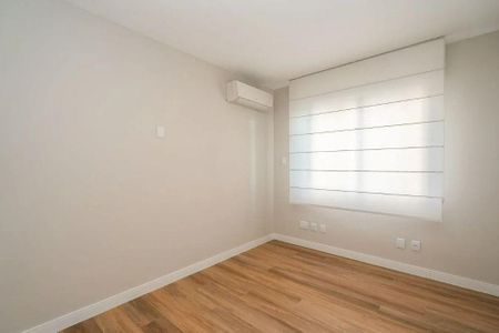 Apartamento à venda com 3 quartos, 176m² em Boa Vista, Porto Alegre