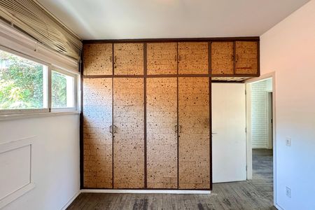 Casa à venda com 500m², 3 quartos e 2 vagasQuarto 4