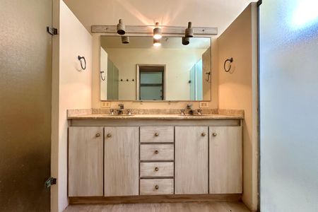 Casa à venda com 500m², 3 quartos e 2 vagasBanheiro da Suíte