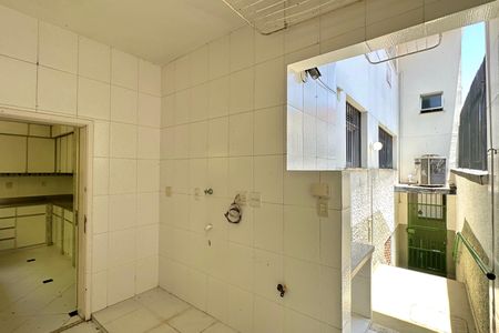 Casa à venda com 500m², 3 quartos e 2 vagasÁrea de Serviço