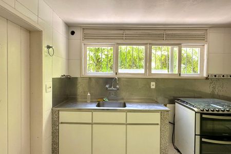 Casa à venda com 500m², 3 quartos e 2 vagasCozinha