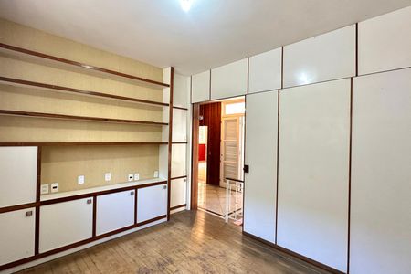 Casa à venda com 500m², 3 quartos e 2 vagasQuarto 1