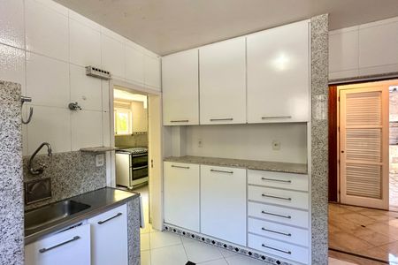 Casa à venda com 500m², 3 quartos e 2 vagasCozinha