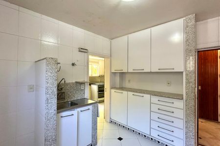 Casa à venda com 500m², 3 quartos e 2 vagasCozinha