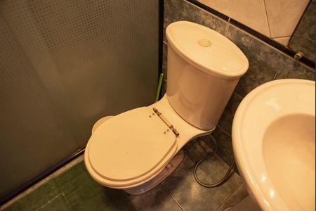 Apartamento à venda com 399m², 4 quartos e 7 vagasBanheiro da Suíte 1