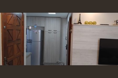 Sala de casa de condomínio à venda com 2 quartos, 65m² em Ponte Rasa, São Paulo