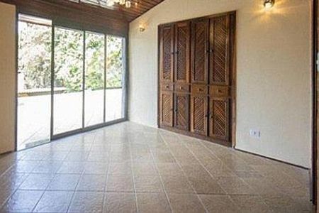 Casa à venda com 3 quartos, 600m² em Vila Sonia, São Paulo