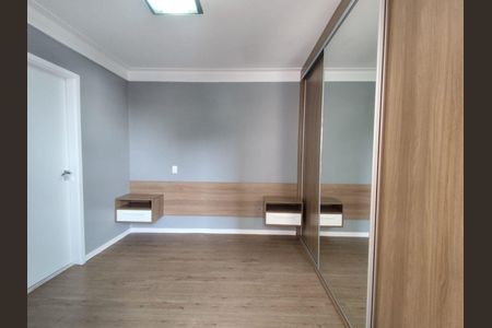 Apartamento à venda com 3 quartos, 76m² em Vila Paulo Silas, São Paulo