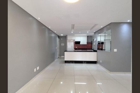 Apartamento à venda com 3 quartos, 76m² em Vila Paulo Silas, São Paulo