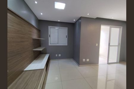 Apartamento à venda com 3 quartos, 76m² em Vila Paulo Silas, São Paulo