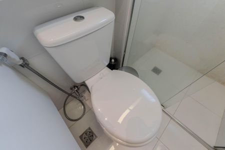 Apartamento à venda com 59m², 2 quartos e 1 vaga Apartamento à venda com 59m², 2 quartos e 1 vagaBanheiro da Suíte 1