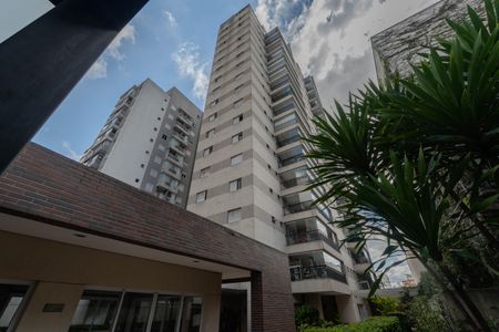 Apartamento à venda com 59m², 2 quartos e 1 vaga Apartamento à venda com 59m², 2 quartos e 1 vagaFachada