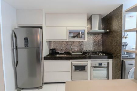 Apartamento à venda com 59m², 2 quartos e 1 vaga Apartamento à venda com 59m², 2 quartos e 1 vagaCozinha e Área de Serviço